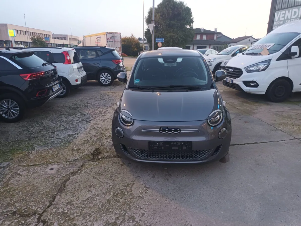 Fiat 500e 23,65 kWh Action