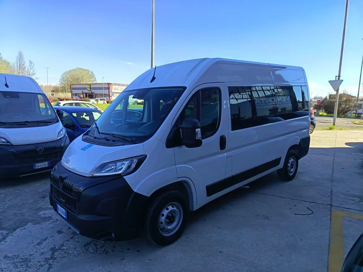 PEUGEOUT BOXER 335  2.2   BLUEHDI 140 CV  l2h2 9 posti ALLESTITO FOCACCIA