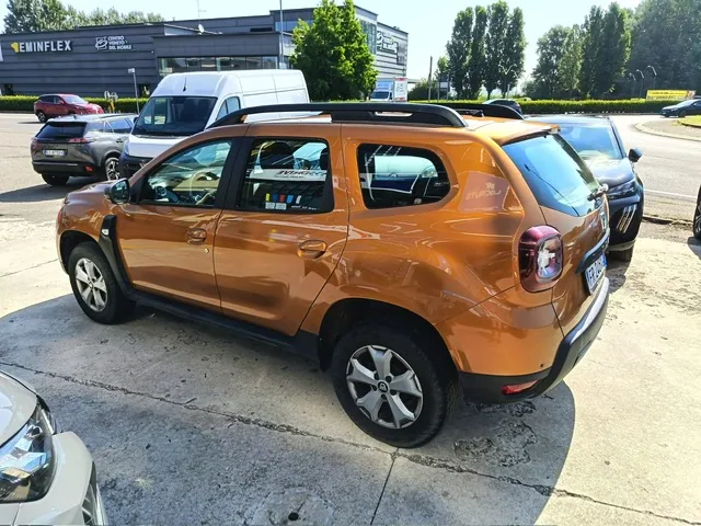 Dacia  Duster II 2018 1.6 sce Comfort 4x2 foto 3